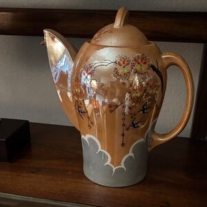 Vintage 1930s or 1940s Japanese lusterware teapot